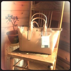 Brand New London Fog Saddle Bag